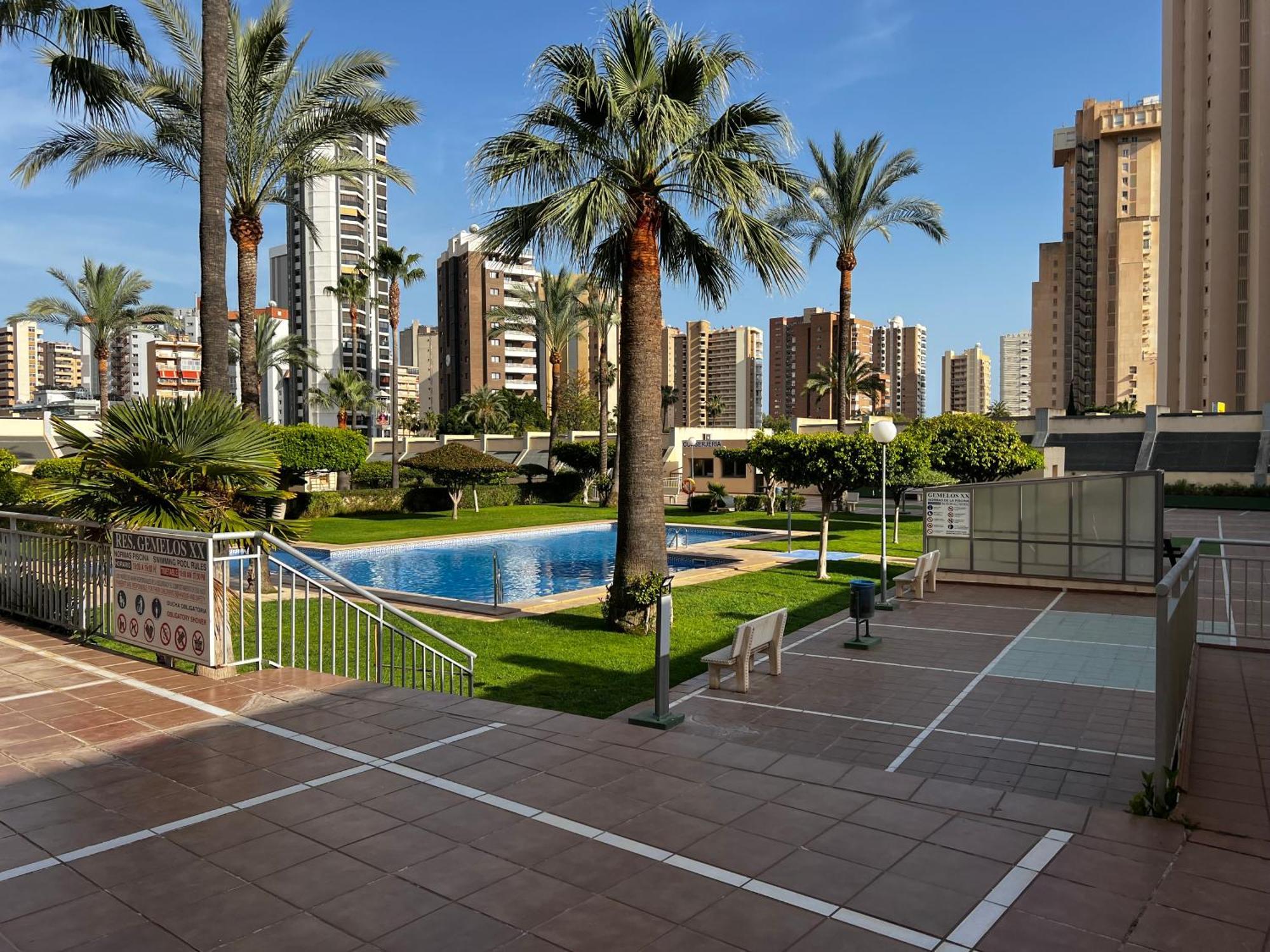 Beautifull Apartment In Бенидорм Экстерьер фото