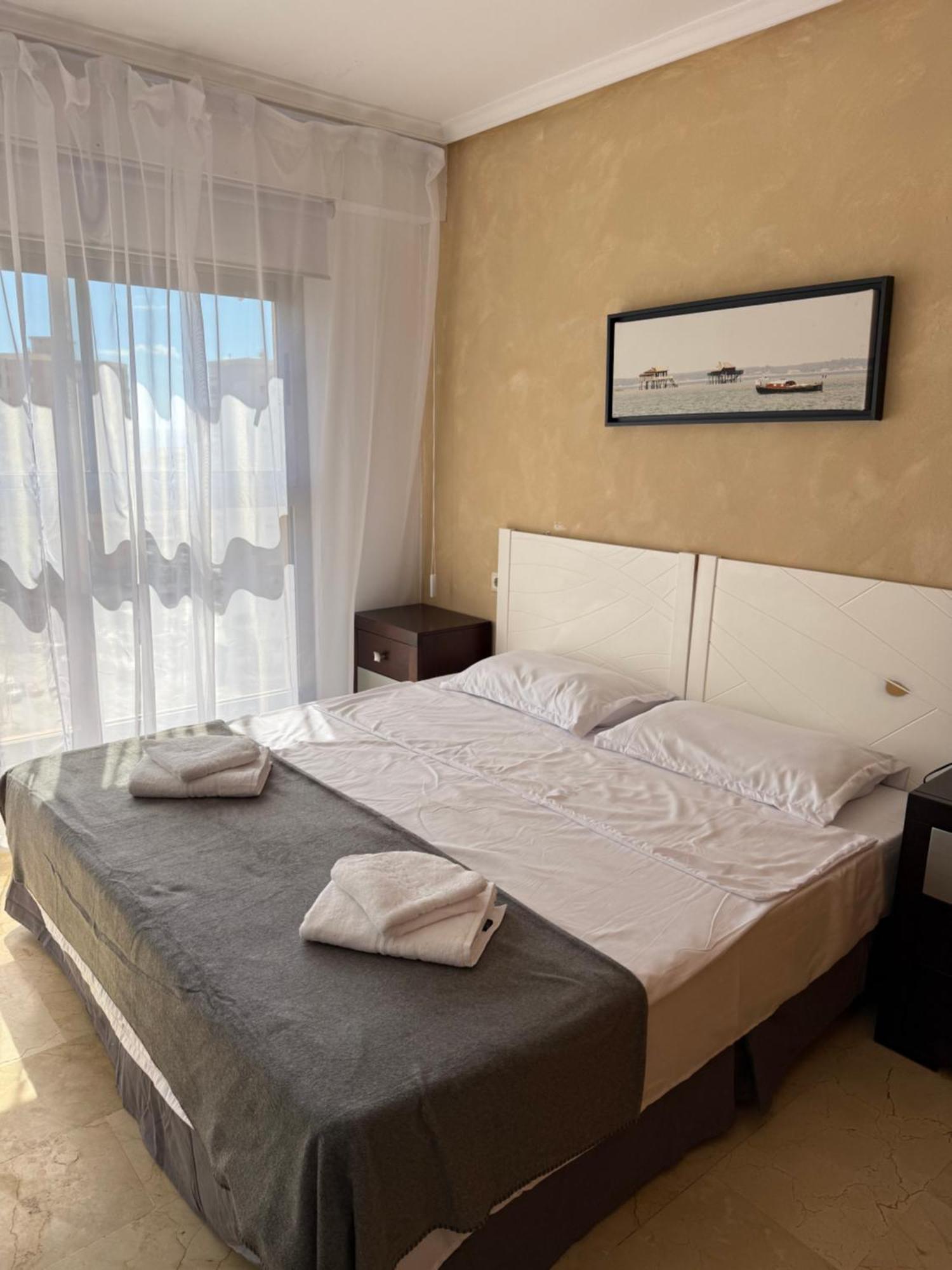 Beautifull Apartment In Бенидорм Экстерьер фото